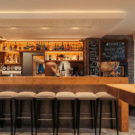 Helmhotel-2